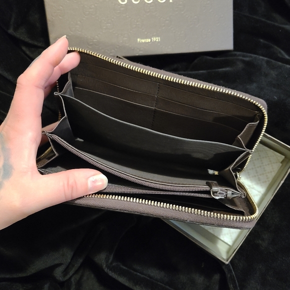 Brown gucci wallet - Picture 4 of 4
